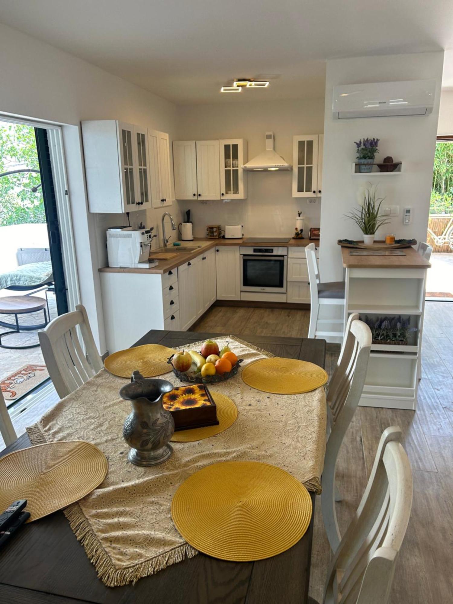 Apartament Abi Seget Vranjica Exteriör bild